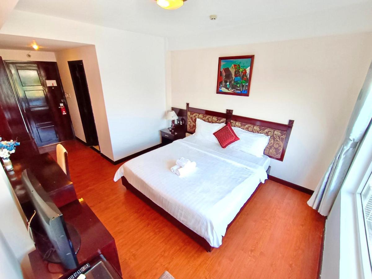 Viet Nam Hotel Hue Exterior photo